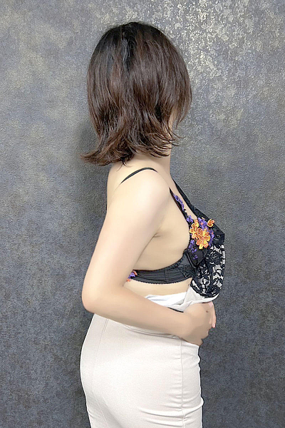 けい(32)